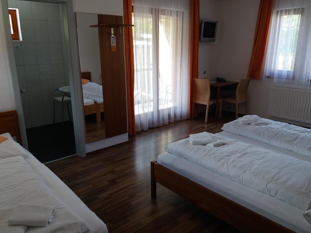 Balaca Panzio Hotel Veszprém Екстериор снимка